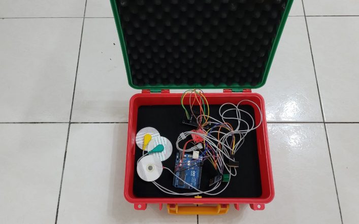 IOT Portable Medical Kit Self Monitoring